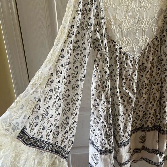 Free People Nomad tunic cotton with lace insert tassels accent size S P - Picture 4 of 11